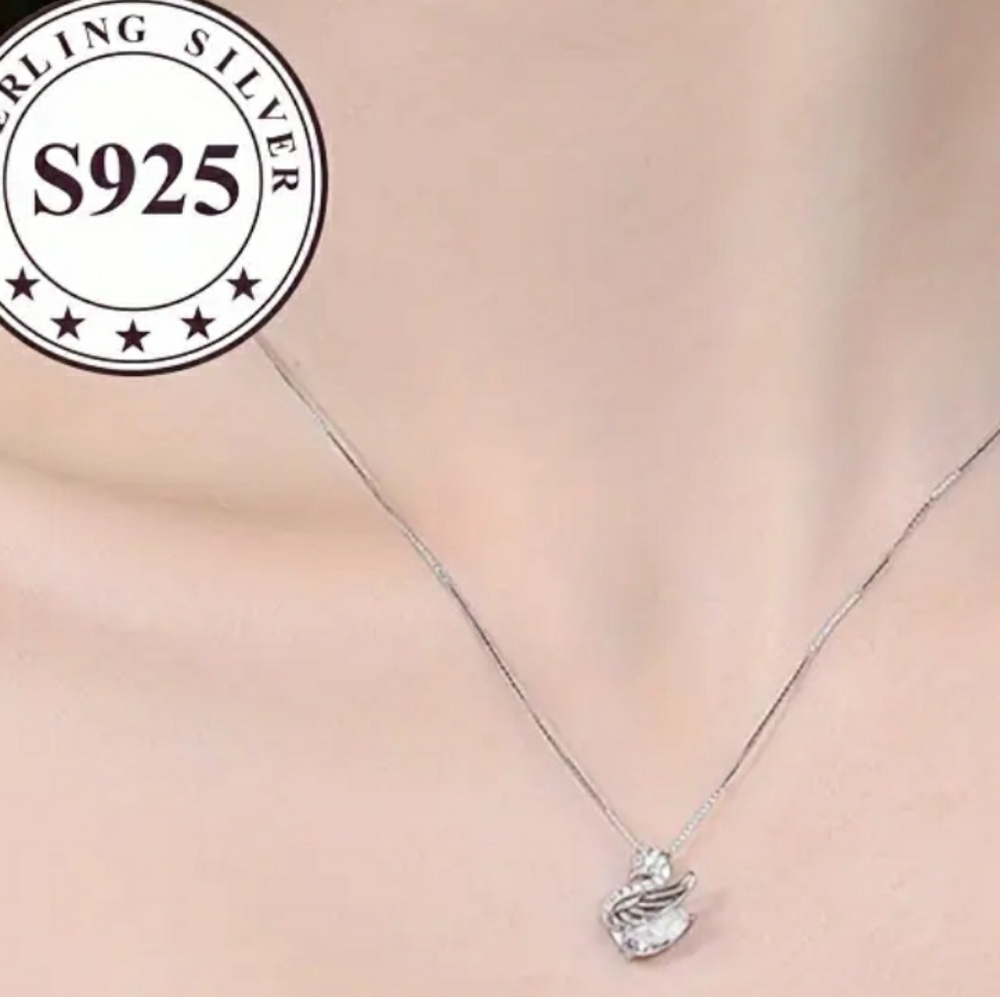 New S925 And Moissianite Lab Cut Diamond Accent Silver Swan Necklace - Picture 5 of 5
